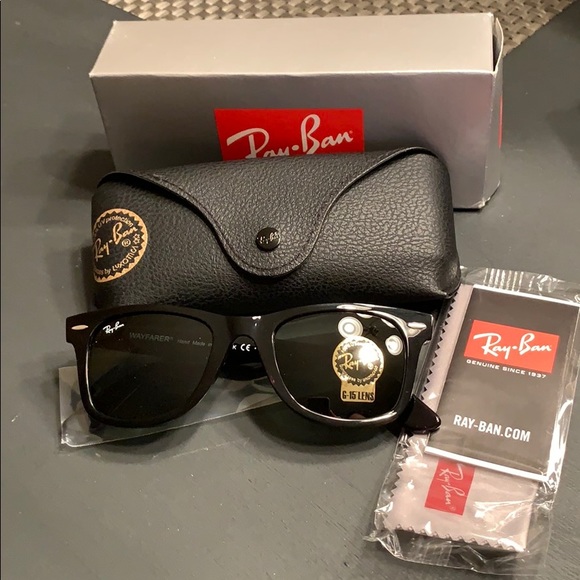 RayBan Original Wayfarer Sunglasses - Picture 3 of 6
